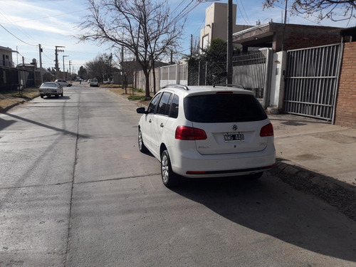 Imagen 4 de 8 de Volkswagen Suran 1.6 Comfortline 101cv Ab 2014