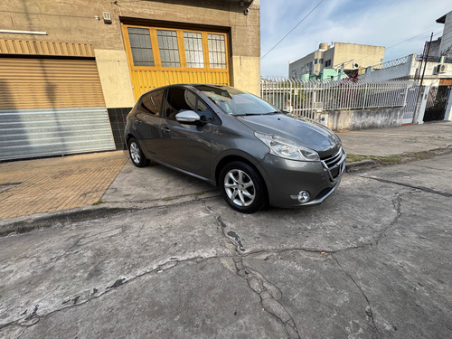 Peugeot 208 1.5 Allure