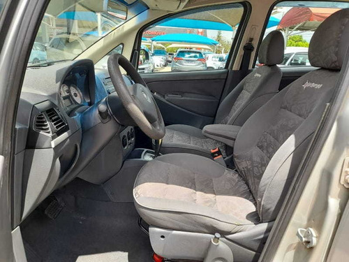 Imagem 9 de 12 de Fiat Fiat Idea Adventure Dual 2010