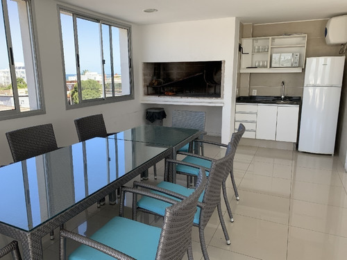 Imagen 11 de 13 de Vendo Apartamento En Plena Peninsula