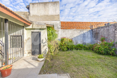 Casa En Venta En Remedios De Escalada