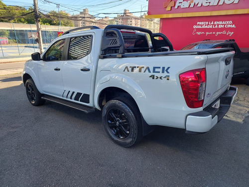 Nissan Frontier 2.3 Attack Cab. Dupla 4x4 Aut. 4p