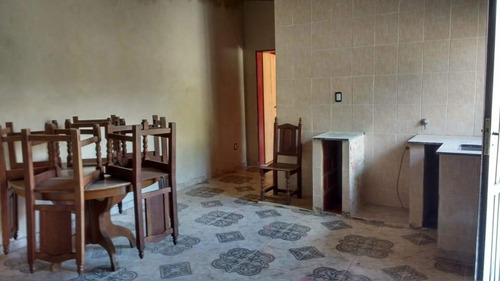 Casa Venta 4 Dormitorios 3 Baños 2 Cocheras 1 Patio Y Parrilla 500 Mts 2 Totales - Los Hornos