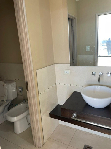 Imagen 24 de 25 de Excelente Mono Ambiente Vista A La Bahía, Con Cochera .- Venta