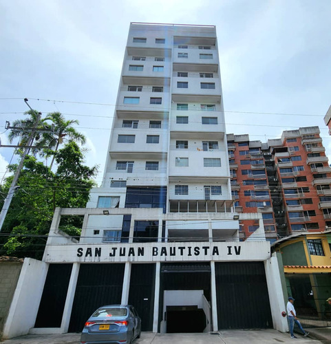 Venta Hermoso Apartamento En Torre San Juan Bautista. M.s