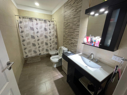 Casa En Venta - Barrio Lomas De Petion