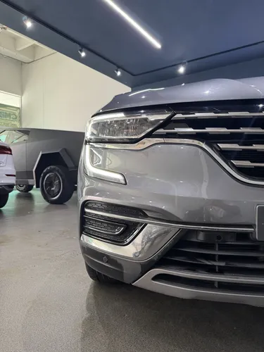 Renault Koleos 2.5 Intens 4X4 Bose