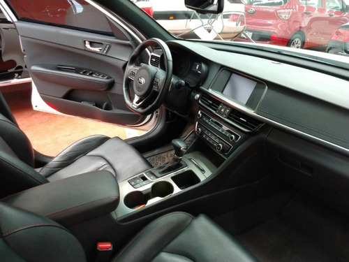 Imagen 12 de 15 de Kia Optima 2.0 L Turbo Gdi Sx At