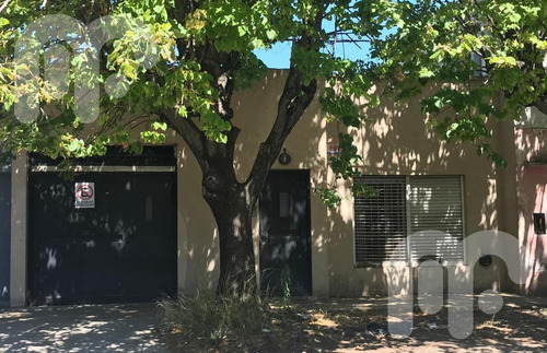 Imagen 1 de 18 de Venta Casa - Ringuelet