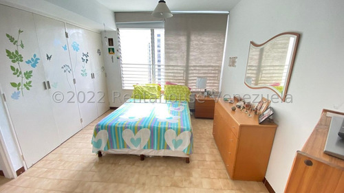 Imagen 9 de 13 de Apartamento Venta El Cigarral Mls #22-22260 Apartamento Totalmente Remodelado, Piscina, Cancha Deportiva, 2 Puestos De Estacionamiento Techados