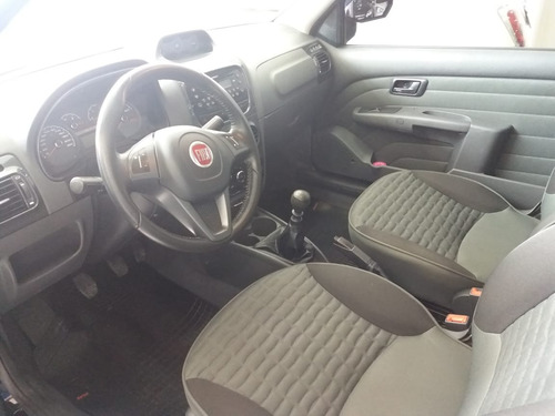 Fiat Strada 1.8 16v Adventure Ce Flex 2p 2016