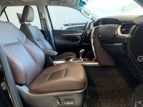 Toyota Hilux Sw4 Srx At 5 Lugares 2.8l 16v Turbo In..qjc2345