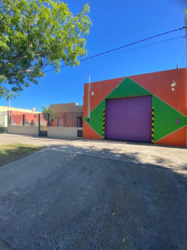 En Venta Casa Con Departamento Y Taller En Pehuaj0