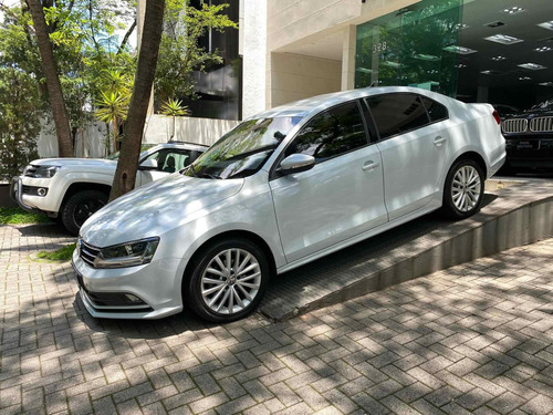 Volkswagen Jetta 1.4 16v Tsi Comfortline Gasolina 4p