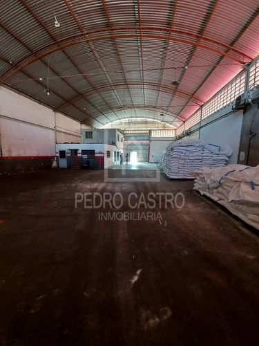 Imagen 2 de 16 de Pedro Castro Inmobiliaria Vende Galpón Avenida Paseo Caroni, Puerto Ordaz #@pedro_castroj #comercioindustrial #galponesenventa #inversion #somostuasesor