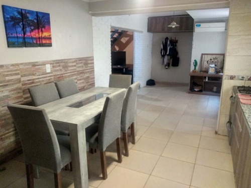 Imagen 1 de 11 de Departamento De Pasillo En Alberdi