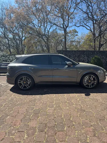 Porsche Cayenne 4.9 Turbo At