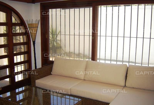 Casa En Venta Y Alquiler Parada 4 Playa Mansa. 100 Mts. Del Mar- Ref: 24826