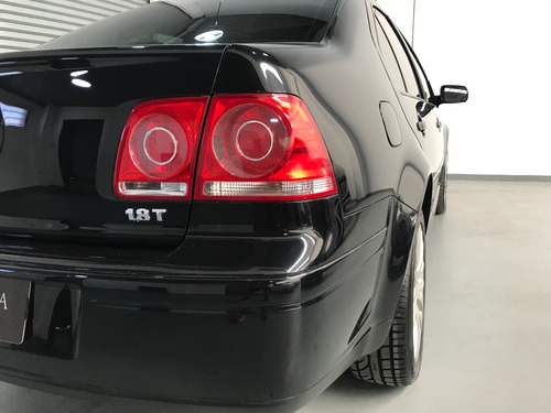 Imagen 20 de 25 de Volkswagen Bora 1.8t Highline 1.8 T Manual Tela Cuero Vento