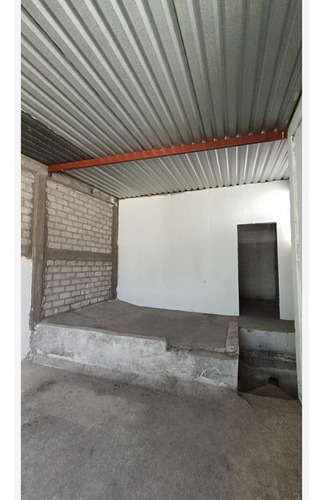 Precio De Oportunidad 3 Locales En Venta En Av Principal Generando Ingresos!!!!!!