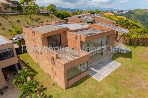 Casa En Venta En La Hatillana, El Hatillo.