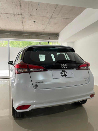 Imagen 8 de 15 de Toyota Yaris 2022 1.5 107cv Xls Cvt Sepautos