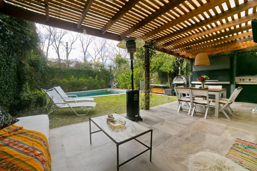 Imagen 4 de 30 de Venta Casa De 3 Dormitorios En Punta Chica, Estilo Minimalista, Con Jardín Y Pileta