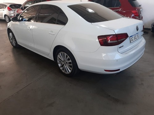 Imagen 4 de 7 de Volkswagen Vento 1.4 Highline Dsg 2018