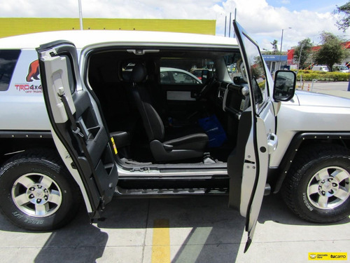Toyota Fj Cruiser At 4.0 V6