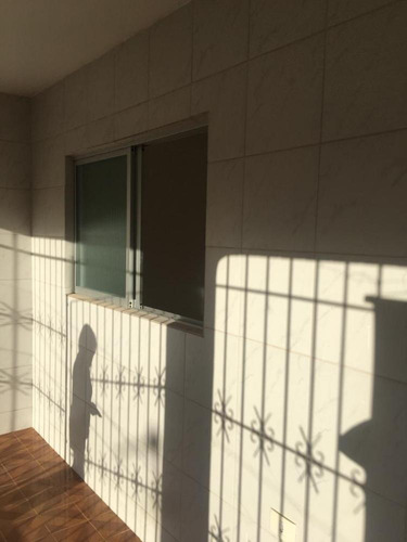 Imagem 17 de 17 de Ótima Casa 1ºandar Tipo Apto, 2 Quartos Sociais, Não Tem Garagem, Areias Perto De Tudo - Cs9852l