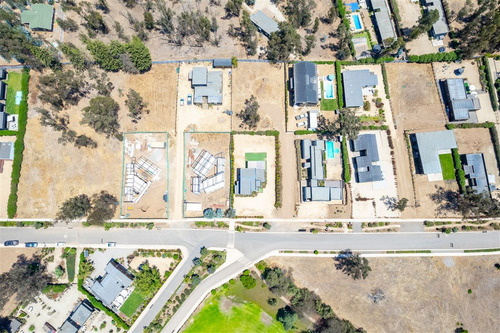 Casa En Venta, 4 Dormitorios En Maitencillo Condominio Polo.
