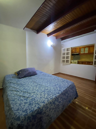 Alexandra Pabon Vende Amplia Casa En El Saman Guacara
