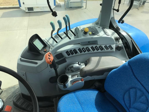 Tractor New Holland