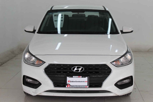 Imagen 8 de 14 de Hyundai Accent 2018 4 Cilindros