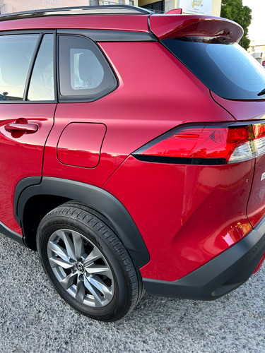 Toyota Corolla Cross Color Rojo Óptimas Condiciones 2,000 Km