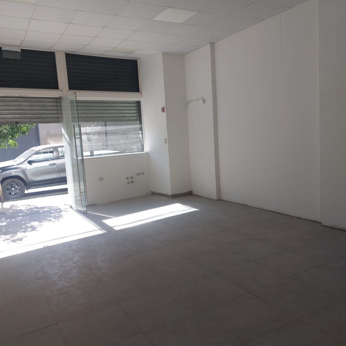 Arriendo Local Comercial Seminario / Irarrázaval Ñuñoa
