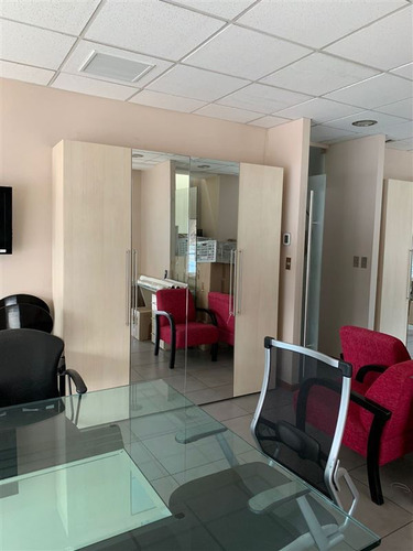 Venta Oficina Raúl Labbe En La Dehesa, Lo Barnechea