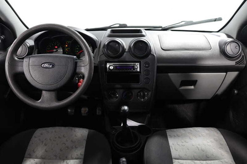 Ford Fiesta 1.0 8v Flex 5p