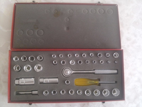 Juego 41 Dados Y Accesorios Combinados 1/4-3/8 Pulgada Urrea (Usado)