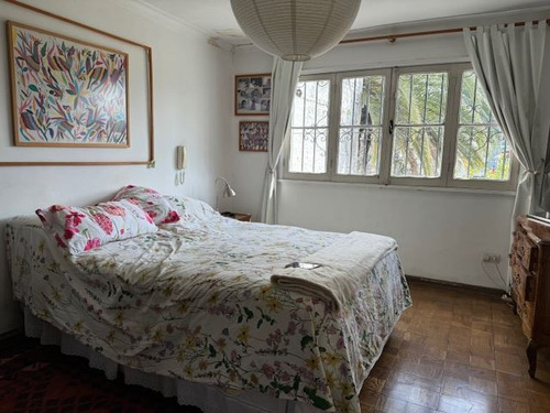 Casa En Venta De 7 Dorm. En Ñuñoa