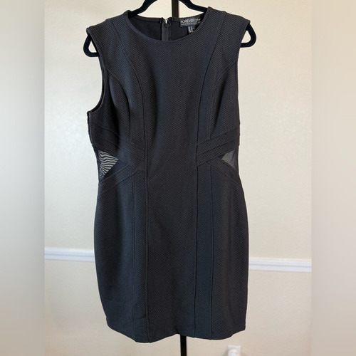 Vestido Con Transparencias Y Tela Calada Muy Delicado Rare
