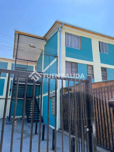 Venta Departamento En Lo Prado, 2 Dormitorios, 1 Baño