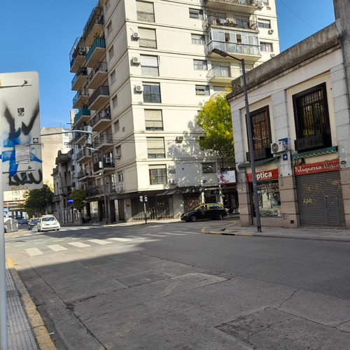 Venta Dpto. 3 Ambientes Apto Profesional Con Balcon Francés Super Luminoso, Todo Luz Y Sol-venta Dueño Directo