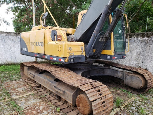 Escavadeira Volvo Ec 210 Ano 2010 Horímetro 5.680