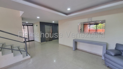 Lindo Apartamento En Venta En Excelente Zona Del Este De Barquisimeto Rc