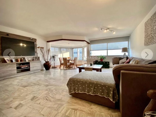 Departamento En Venta De 3 Dormitorios + Dependencia En Roosevelt Center, Punta Del Este