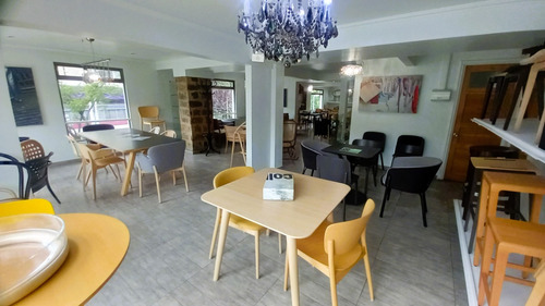 Excelente Casa Con Uso Comercial