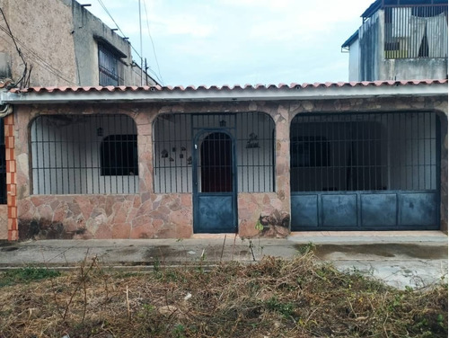 A La Venta Casa Urb La Isabelica  Sect 10 Aproveche 