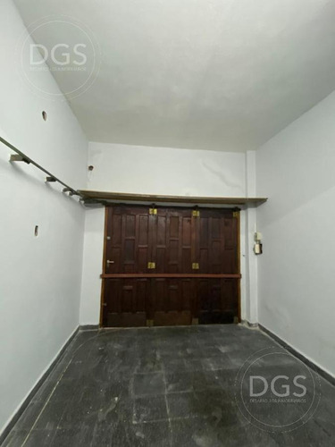 Imagen 27 de 30 de ¡oportunidad! Hermosa Casa De 4 Ambientes Con Cochera Y Fondo Libre - Banfield Este