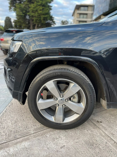 Imagen 20 de 23 de Jeep Grand Cherokee 3.6 Overland 286hp At